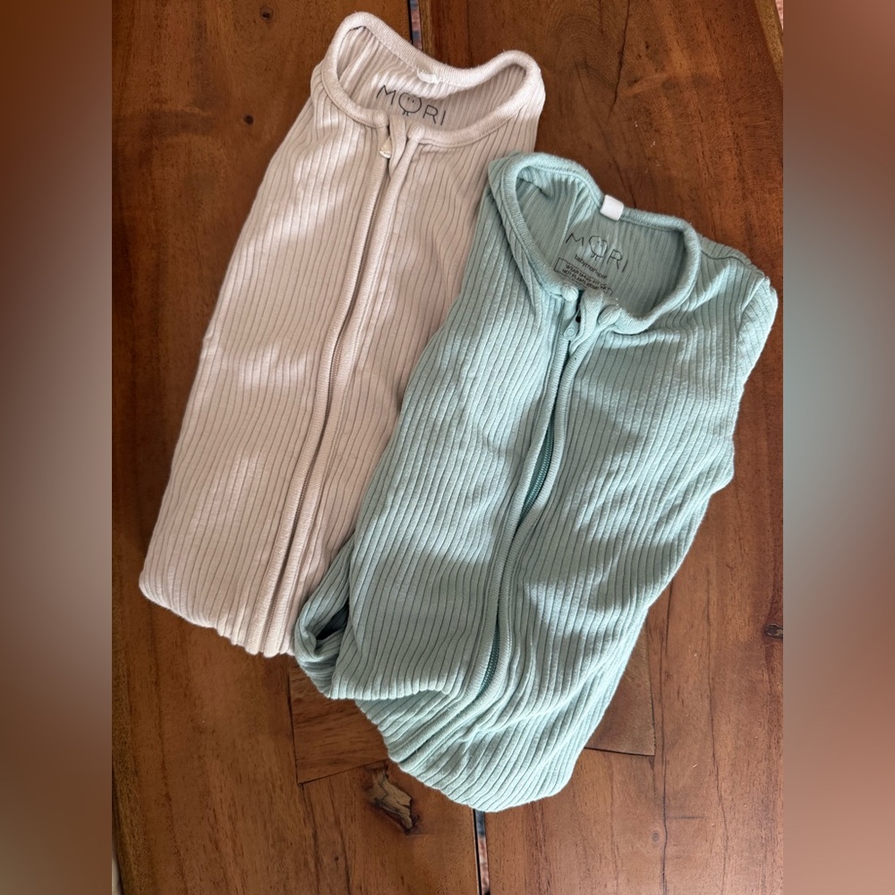 Two MORI Ribbed Clever Zip Romper, Footless
